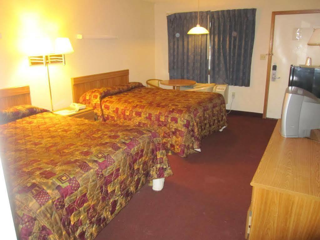 Economy Inn توناواندا المظهر الخارجي الصورة
